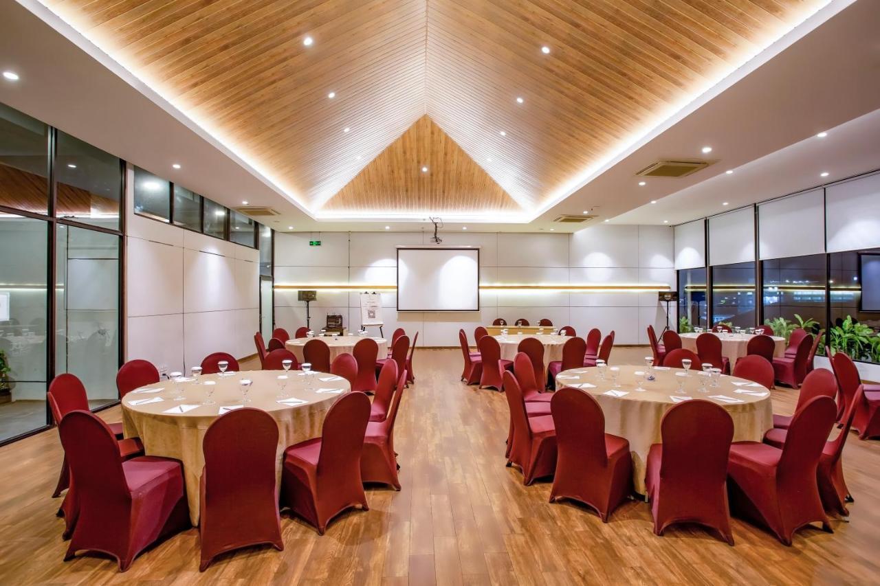 Zest Sukajadi Bandung By Swiss-Belhotel International Exterior foto